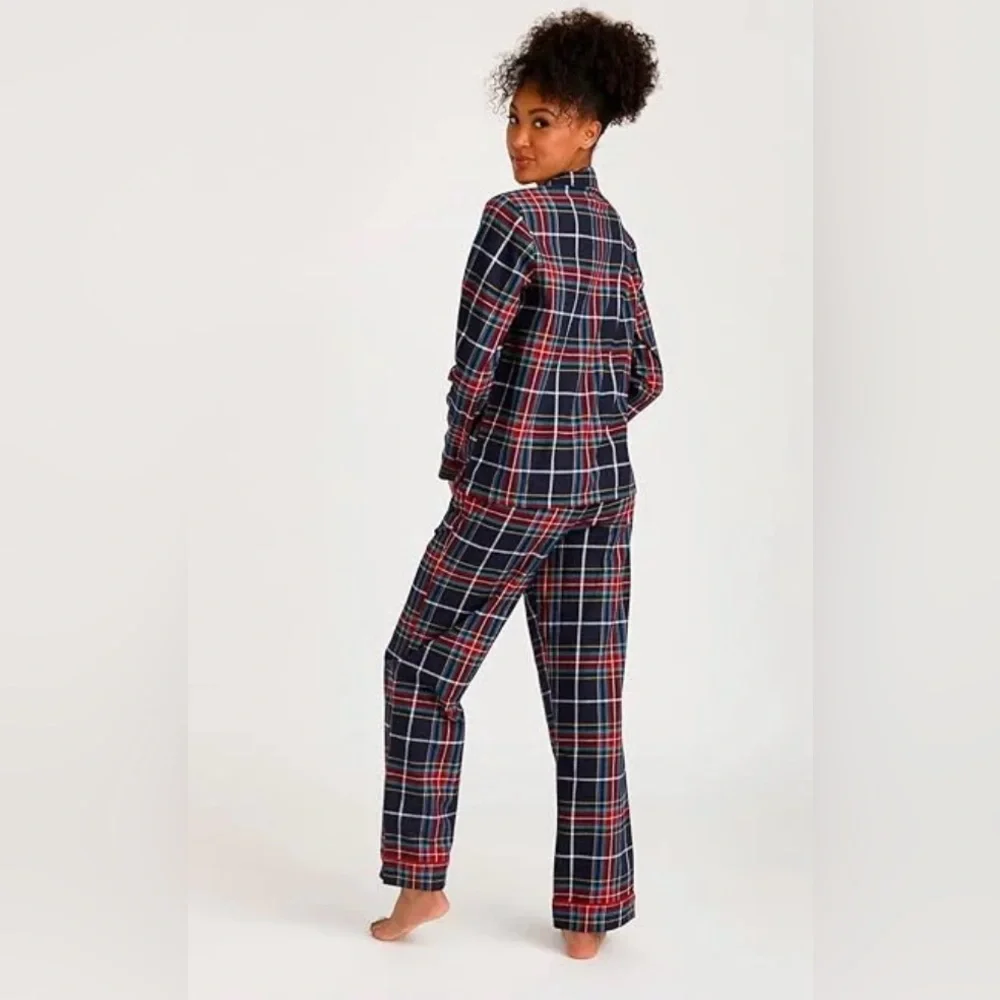 Vera Bradley Women’s 2 Piece Pajamas Set
